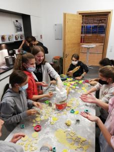 In der Weihnachtsbäckerei